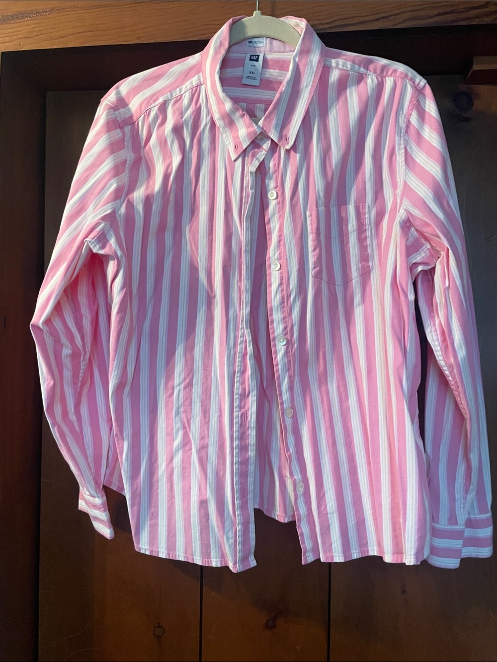 GAP stretch women’s button down